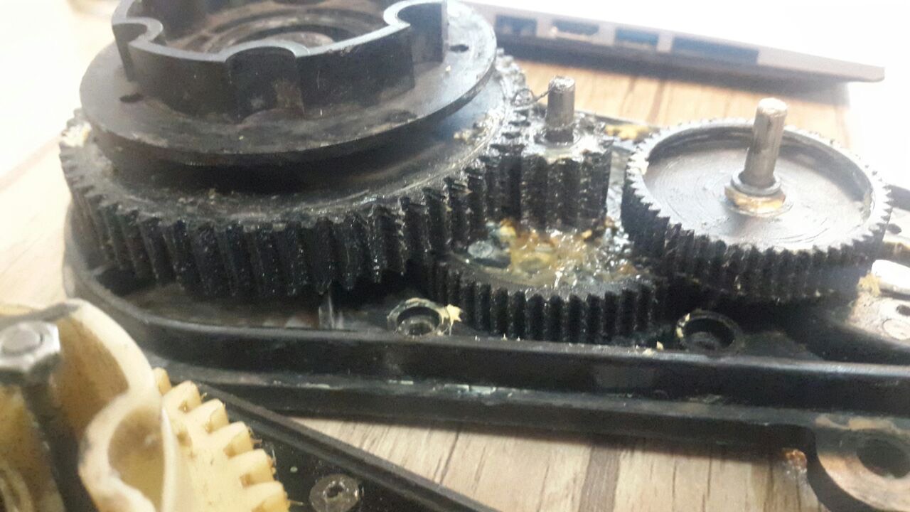 ساخت چرخدنده انواع ماشین برقی و ماشین شارژی