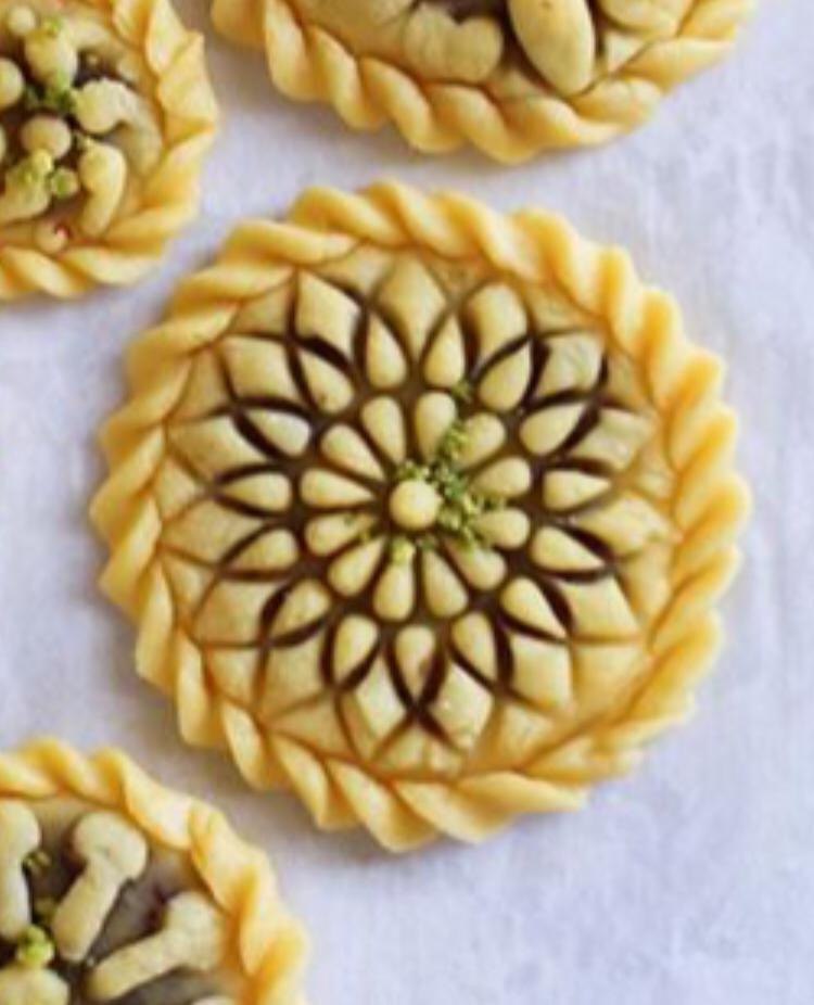 طراحی و ساخت مهرهای تولید کلمپه کرمانی